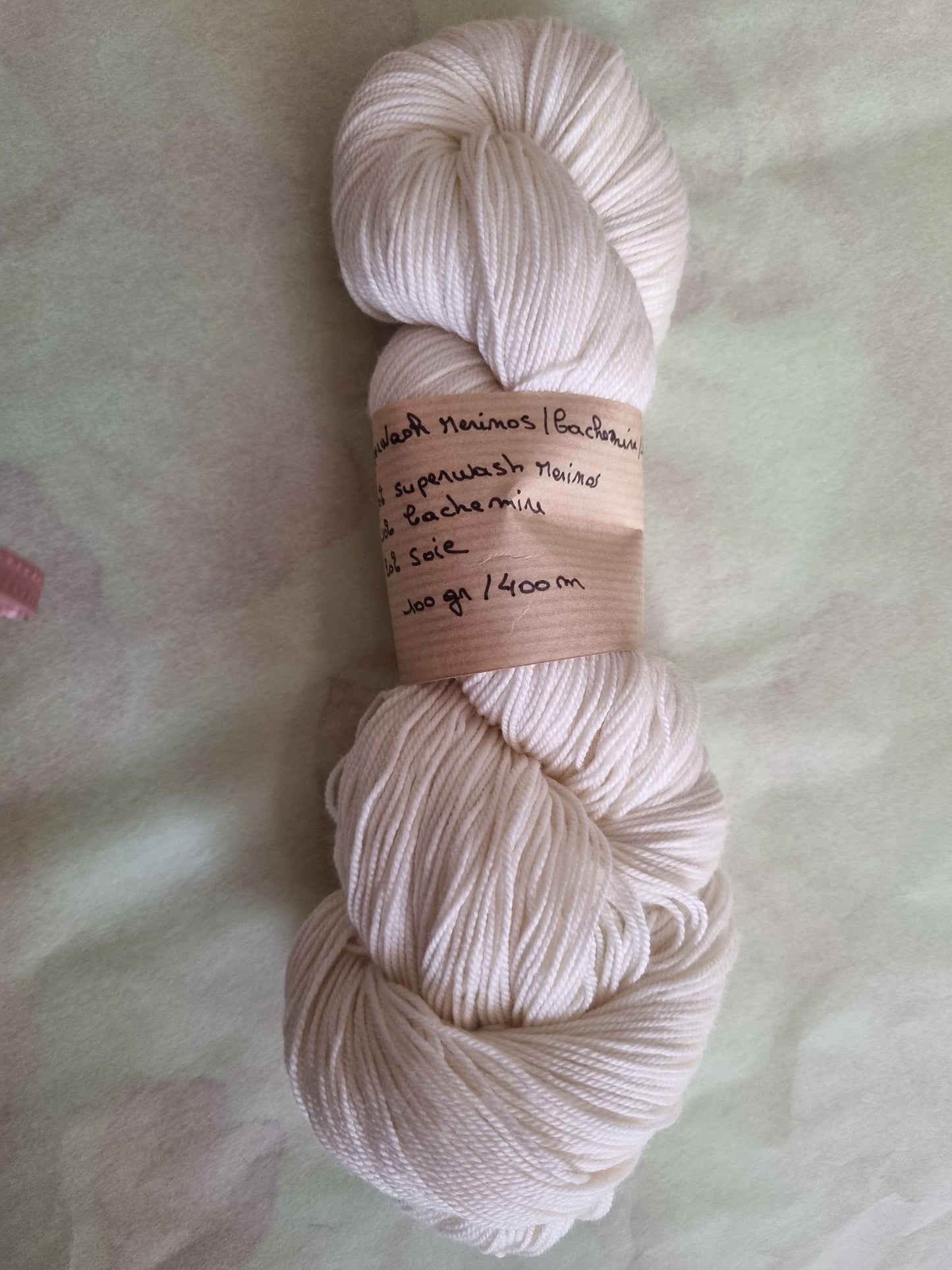 Superwash Mérinos/Cachemire/Soie - Laine à teindre