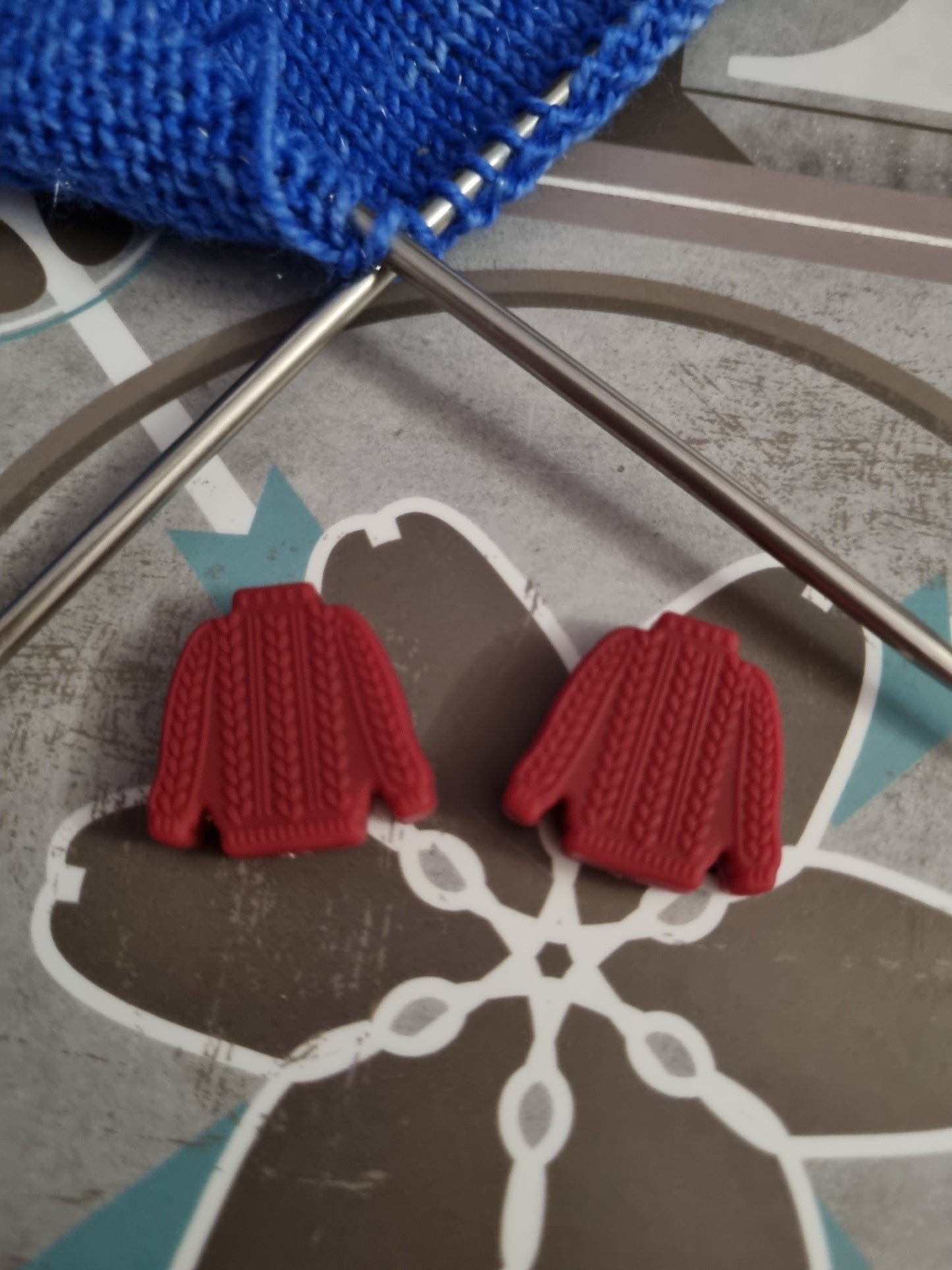 Stoppeurs de mailles - Pull tricoté