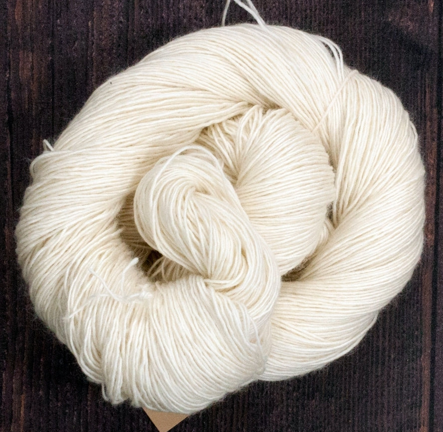 Laine à teindre - Superwash Mérinos Single