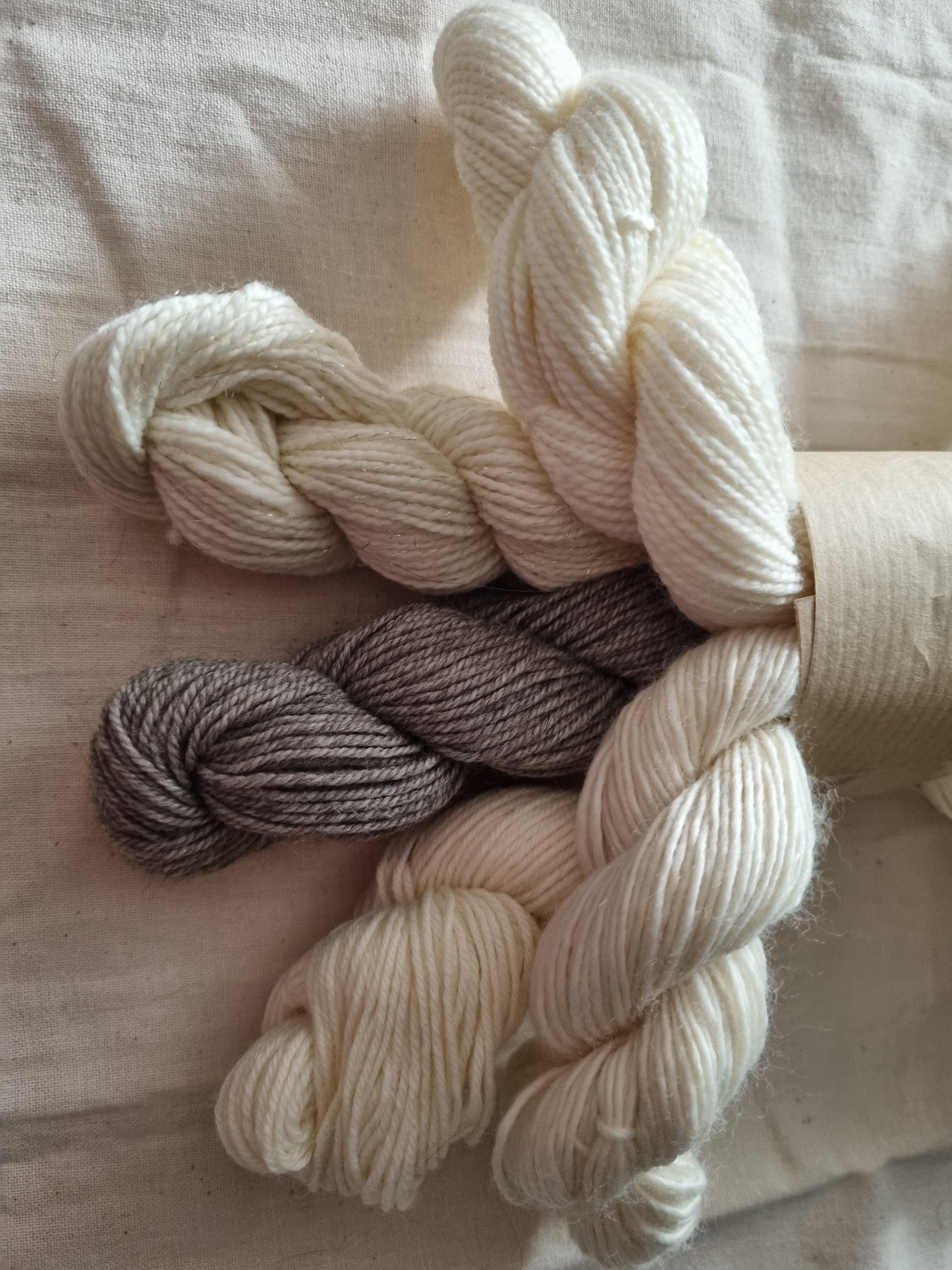 Bouquet de laines à teindre