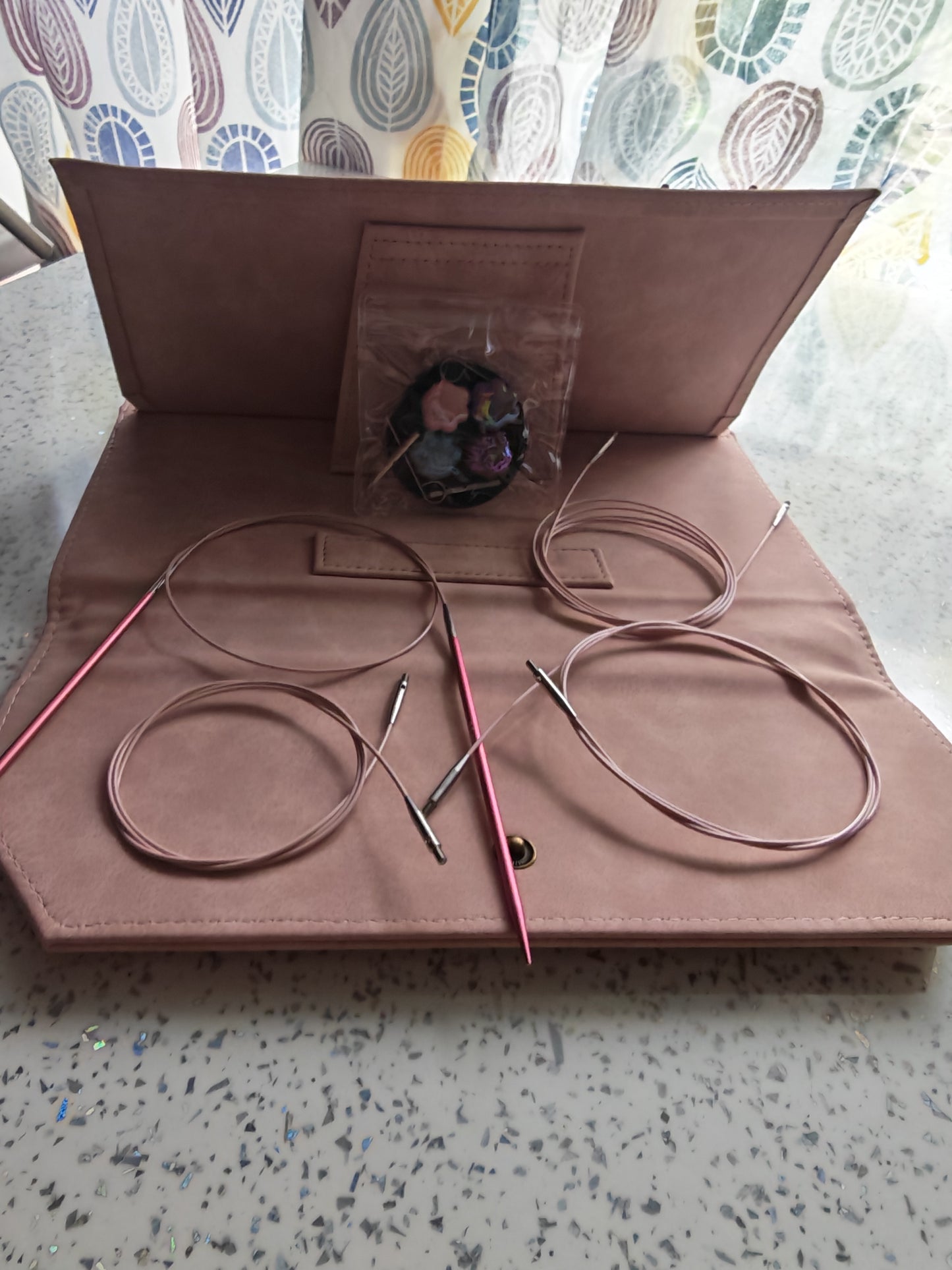 Set complet d'aiguilles circulaires interchangeables - Édition Rose Scintillante