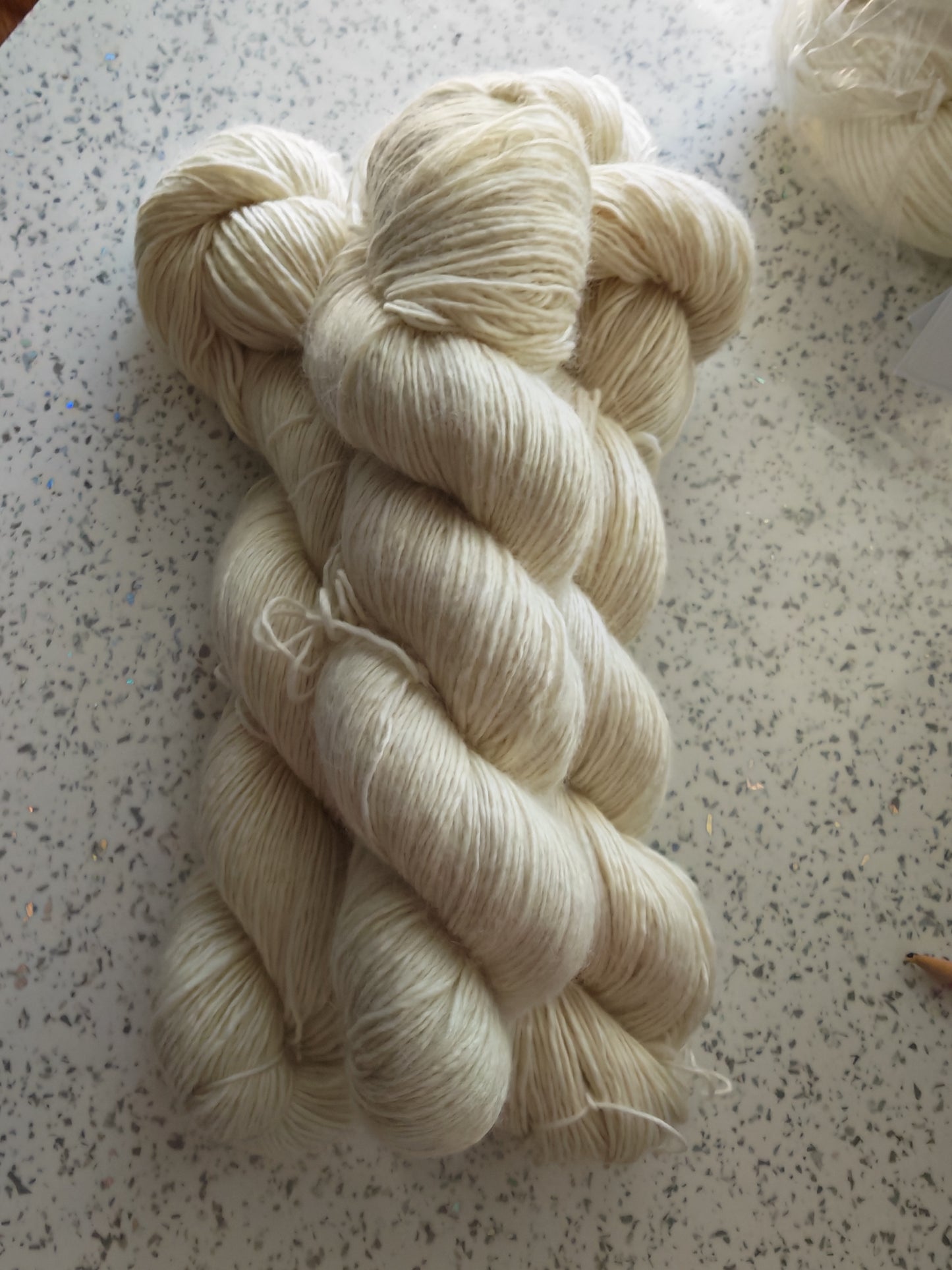 Laine à teindre - Superwash Mérinos Single